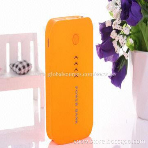 Chinese manufacturer of 8,500mAh high quality universal chargers with 18650 battery